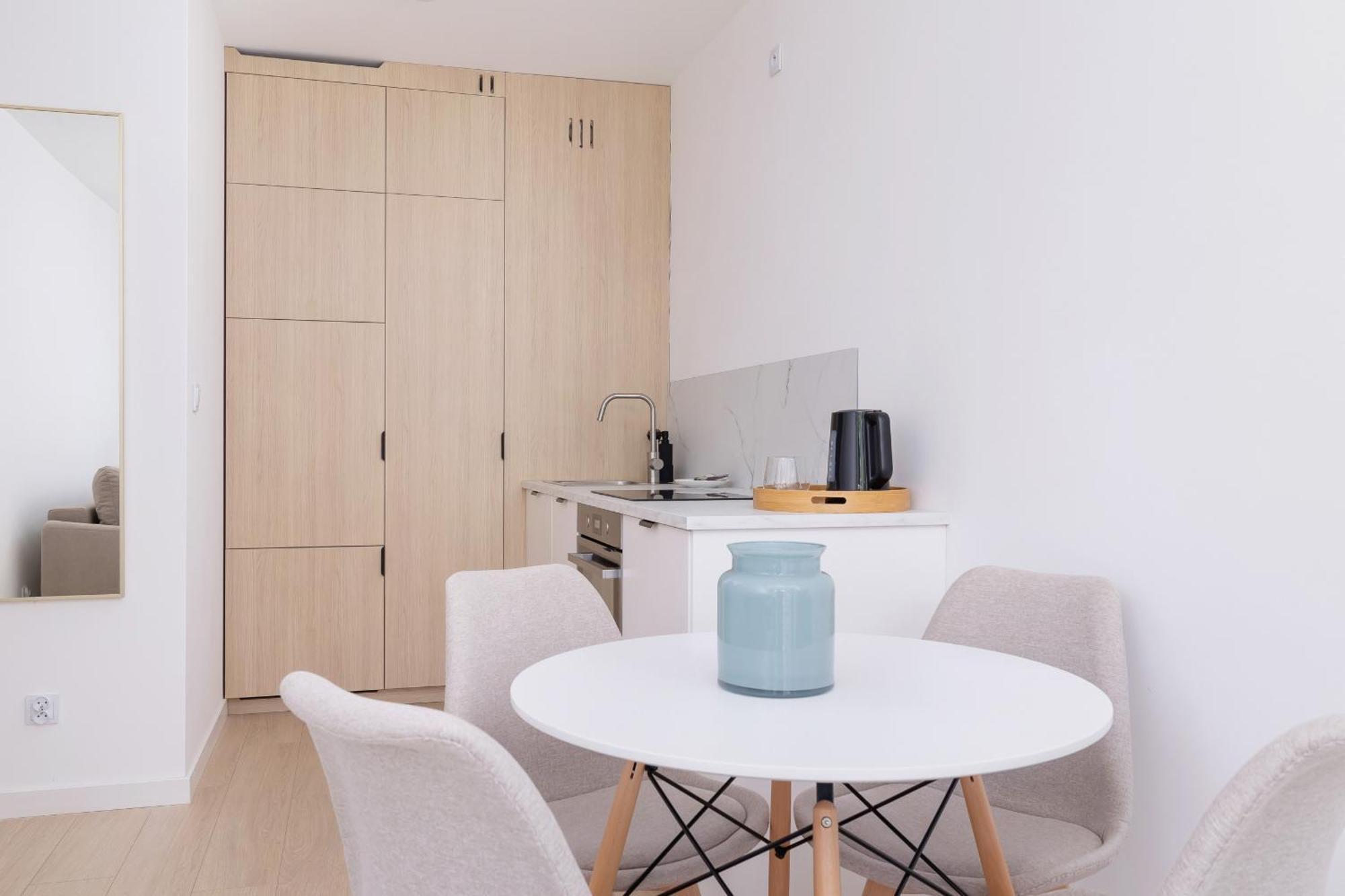 Krowoderska Apartment With Balcony Near City Center By Rent Like Home Cracovia Exterior foto